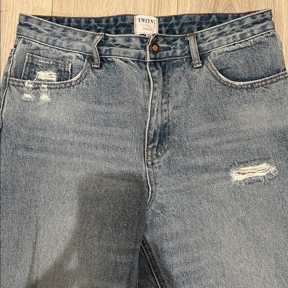 Distressed Blue Jeans - Picture 3 of 5